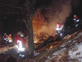 Feuerwehr-Großeinsatz in steiler Hanglage (20.03.2006)