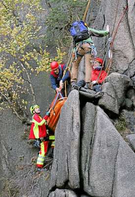 Übung: Verletzte aus Felswand im Okertal gerettet (19.10.2013)