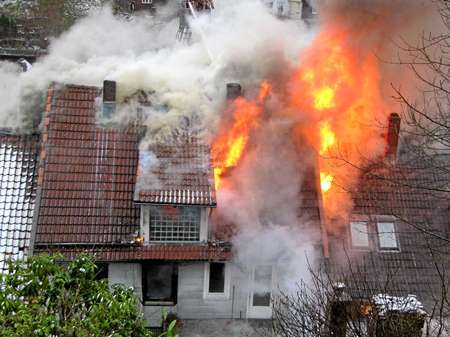 Großbrand zerstört in Wildemann zwei Wohnhäuser